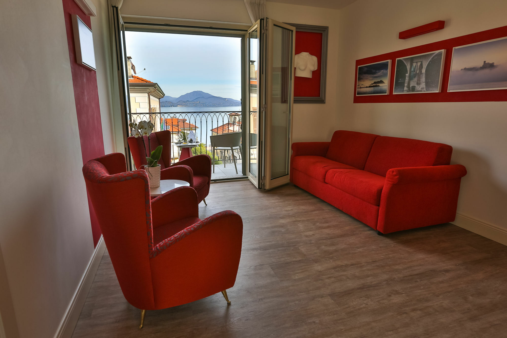 Hotel Al Campanile - Luxury Suites & Apartments Бавено Экстерьер фото